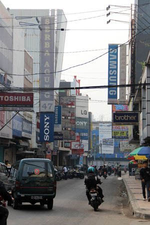 Jalan ABC Bandung, Pusat Elektronik