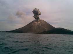 letusan gunung krakatau 2007